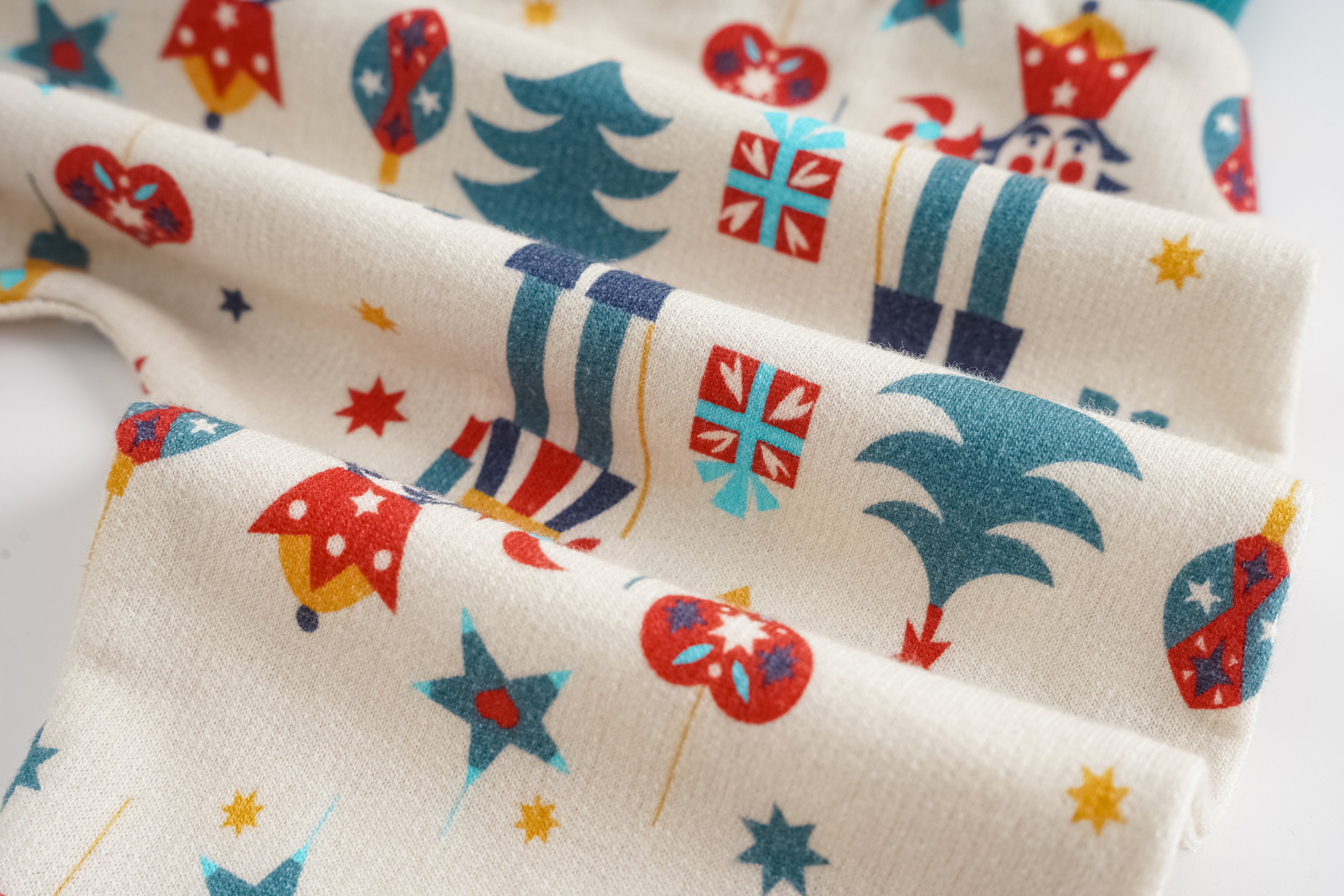 Nutcracker-Print Joggeres